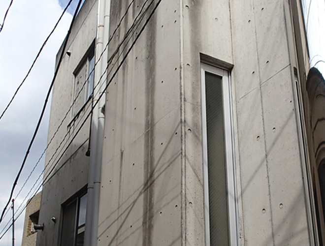 大田区下丸子で劣化したコンクリート外壁の塗装工事をご提案！