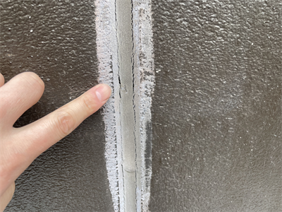 江東区常盤にてALC外壁の無料点検を実施すると塗膜や目地のシーリングに劣化が見られました！
