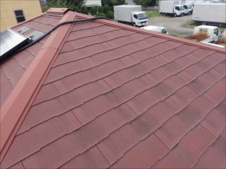木更津市岩根の黒く汚れが目立ち始め、築後初めての屋根塗装工事をご検討