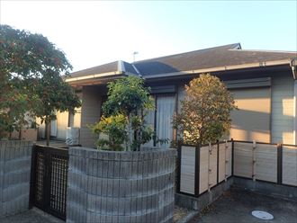 木更津市大久保で、日本ペイントのパーフェクトシリーズ(屋根ホワイト、外壁ND-110)を使用して屋根・外壁塗装工事を実施