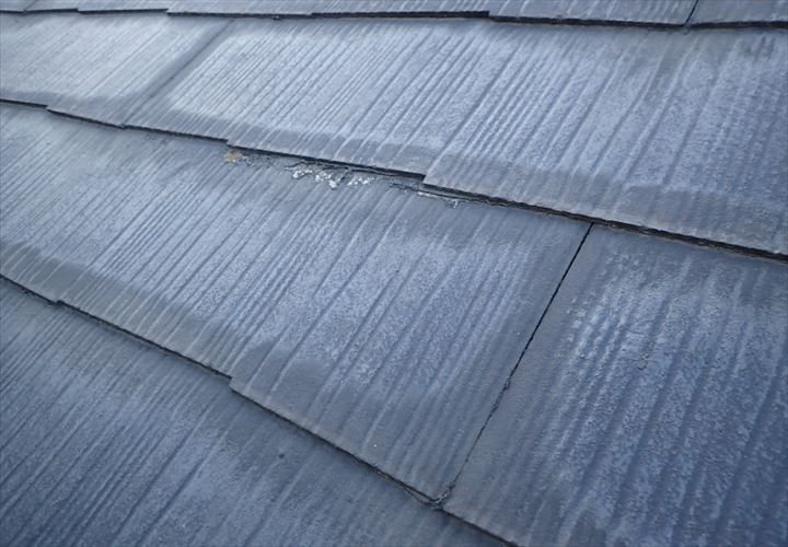 木更津市請西の築20年が経過した屋根調査、塗膜の剥がれなどが起き屋根塗装のご提案