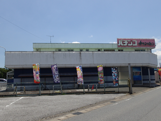 千葉県富津市｜パチンコ店を外壁塗装と屋根カバー工法、さらに防水工事で大改修　