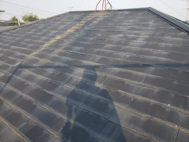 菊池郡菊陽町にて行った経年劣化していたスレート屋根の下塗り。艶引けの原因と対策はこれだ！！