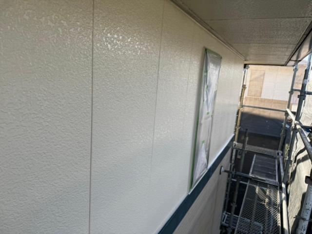 菊池郡菊陽町にて色褪せていた外壁の下塗り。劣化初期症状の塗り替えが長持ちの秘訣です！