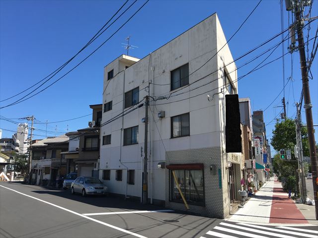 茨木市で外壁塗装工事の現場調査に訪問しました。