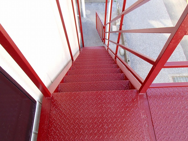 塗り替え　階段