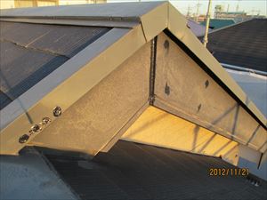 屋根の釘浮き補修