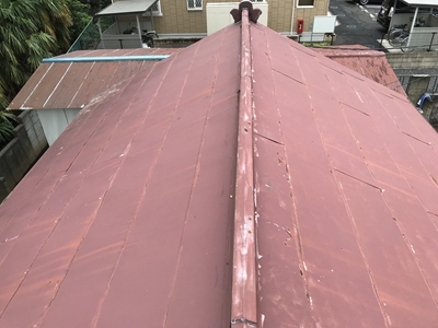塗装前トタン屋根