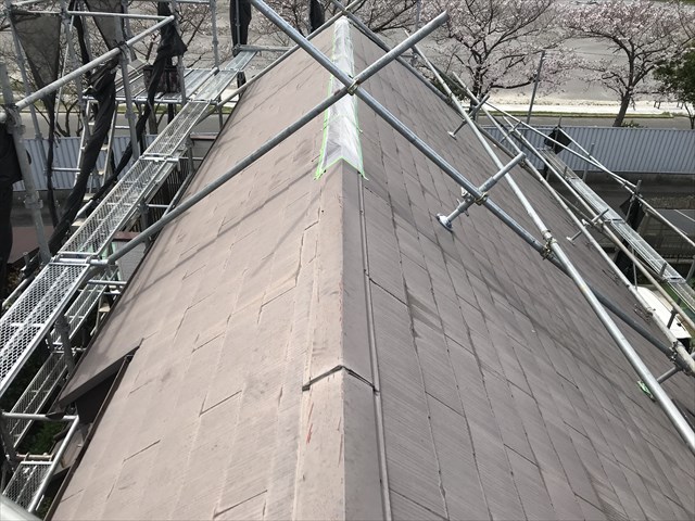 伊奈町急勾配スレート屋根の塗装前