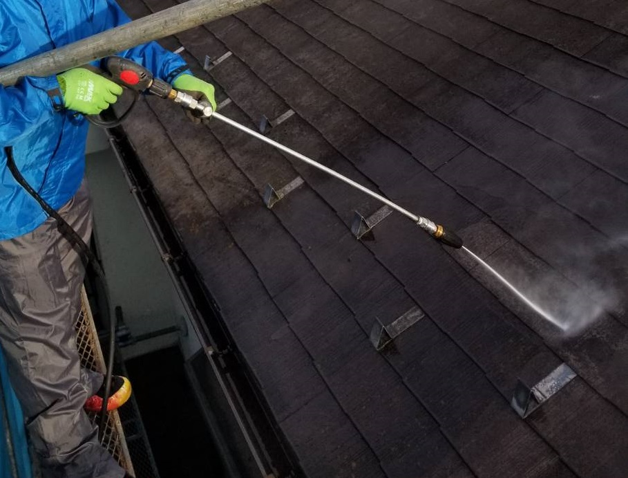 スレート瓦屋根高圧水洗浄