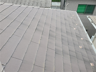 防水性が低下しているスレート屋根