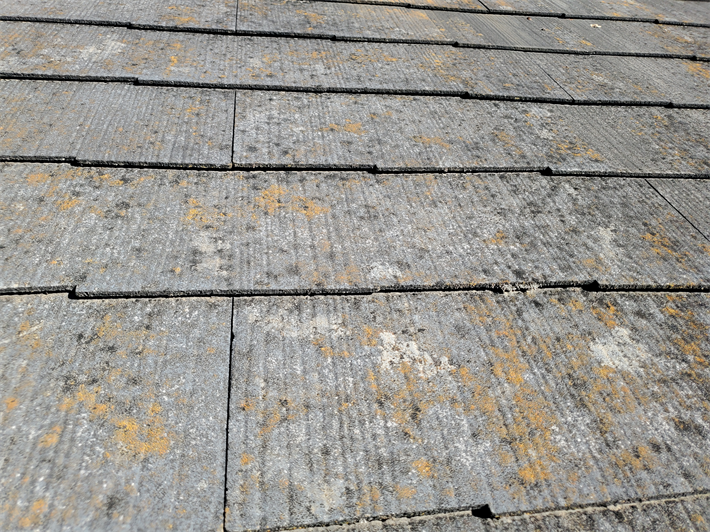 台東区根岸にて塗装が劣化したスレート屋根の無料点検を実施！屋根塗装工事をご提案！