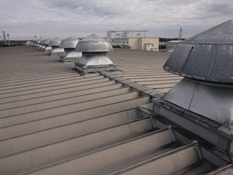日野市南平にて工場の折板屋根からの雨漏りをウレタン防水（ZHYK-170K工法）で解消！