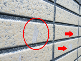 豊島区駒込では窯業系サイディングの塗膜に剥がれや浮きが発生し、外壁塗装のため調査を実施いたしました