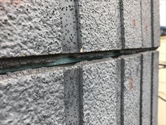 江戸川区平井で軒天の水染み調査、原因は外壁シーリングの劣化が濃厚です