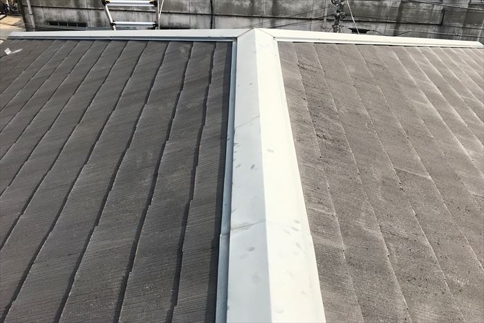 江戸川区松江で築１６年のお住まいのスレート屋根を点検調査、塗装工事が可能なうちのお手入れをお勧めしました