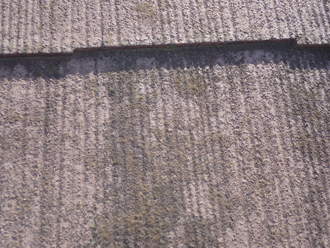 練馬区谷原にて屋根塗装工事をご希望のお客様、築15年で塗膜劣化したスレートにサーモアイSiによる塗装工事をご提案