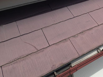 小金井市緑町にて屋根の調査、築14年目で塗膜劣化したスレート屋根にサーモアイSiによる塗装工事をご提案