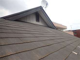 江戸川区北篠崎にて防水性が低下したスレート屋根のメンテナンスのご相談