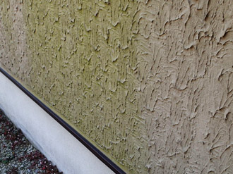 小平市鈴木町にて外壁塗装の調査、築19年目のモルタル外壁にはクラックに強いエラストコートをおすすめ