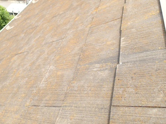 練馬区田柄にて屋根塗装と外壁塗装のための調査、築14年で屋根の塗膜が劣化、外壁はシーリングが剥離してきていました
