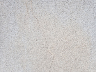 小平市花小金井にて外壁塗装メンテナンス前調査、築２８年になり塗膜が劣化した外壁にエラストコートによる塗装工事をご提案
