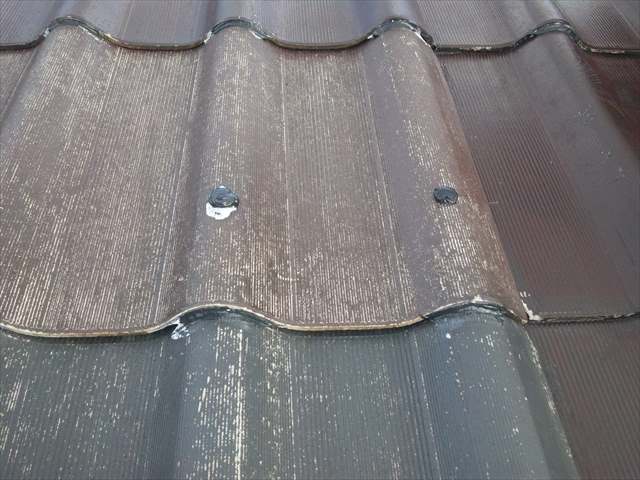 カバー工法屋根のシーリング処理