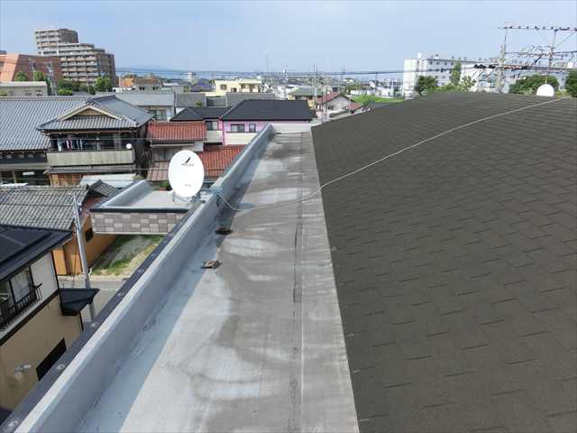 愛知県弥富市／屋上防水を塩ビシートで施工を行いました