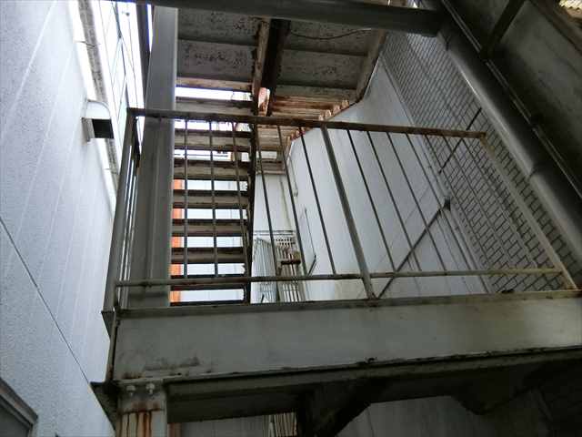 名古屋市港区にて鉄骨階段塗り替えを法人様よりご相談を受け現場調査に行ってきました