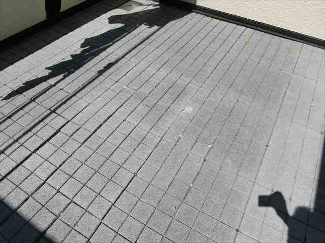 春日井市にて塩ビシートの密着工法でバルコニー防水をおこなったトヨタホームのお家