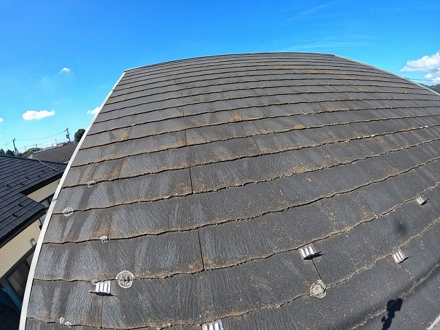 飯能市青木にてラジカル制御型シリコン塗料で行う外壁・屋根塗装工事が始まりました！
