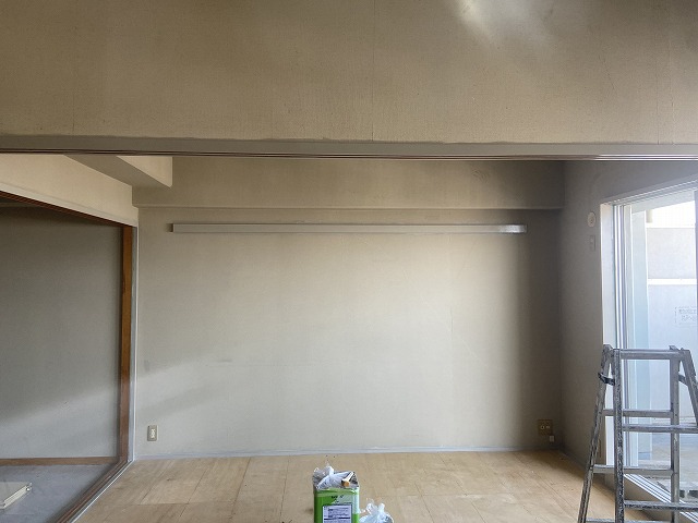 大阪市鶴見区の集合住宅の空き室で和室を洋室にする塗装を行いました
