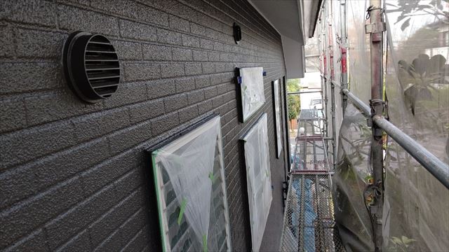 多治見市滝呂町で屋根外壁塗装外壁上塗り完成