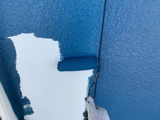 恵那市でガイナで屋根上塗り、リファインで外壁中塗りをおこないました
