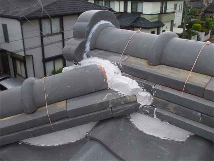 瓦屋根に重要な漆喰工事：定期的なメンテナンスで雨漏り予防