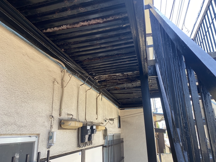 千葉市若葉区桜木にて腐食した鉄骨階段の調査、溶接補強し鉄階段塗装工事