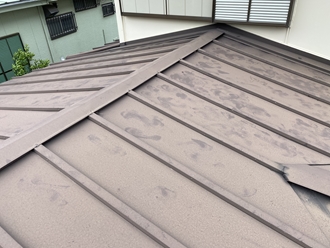 千葉市中央区赤井町にて瓦棒屋根の調査実施、屋根塗装工事をご提案