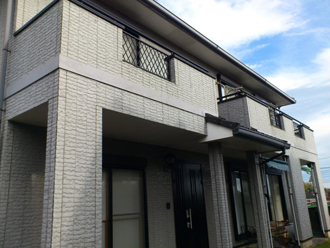 香取市小見川にてエコ塗料ナノコンポジットＷで外壁塗装し暖かみのあるツートンカラー住宅になりました