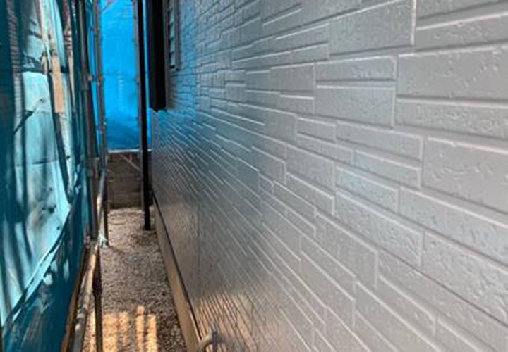 千葉市若葉区小倉台でパーフェクトトップを使用した外壁塗装、ND-013は落ち着いた色です
