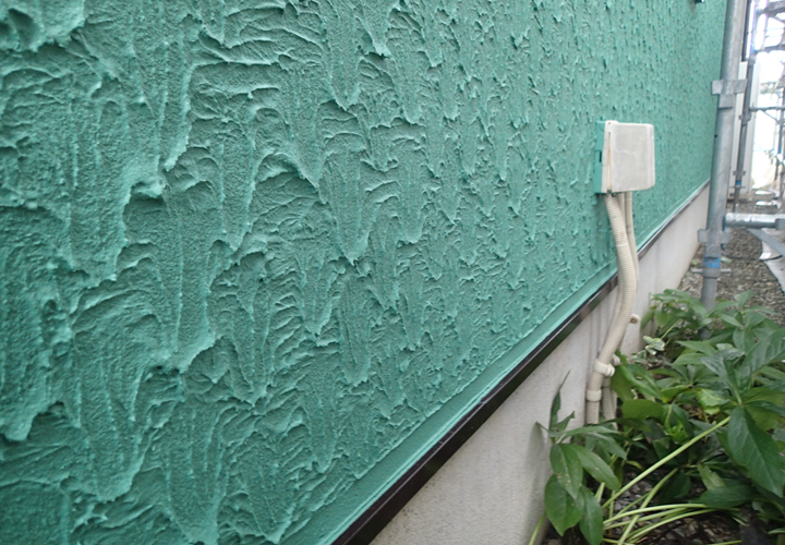 塗装後のモルタル外壁