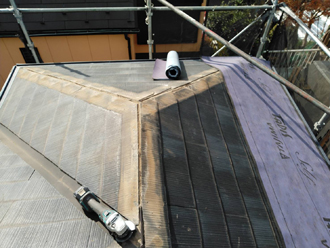 スレート屋根へのカバー工法とは？軽量な金属屋根材の使用がオススメ！
