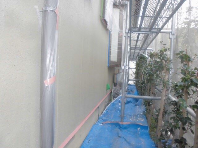 春日井市でエポパワーシーラーとエピテックフィラーで下塗りです