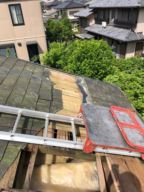 土浦市の屋根補修工事！台風被害で飛散した屋根を野地板から交換！