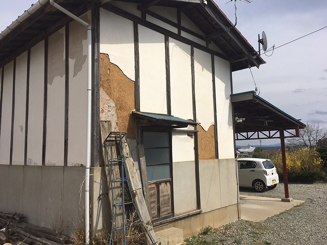 福島市にお住まいのお客様から土蔵造り漆喰壁の調査（無料）のご依頼を頂きました