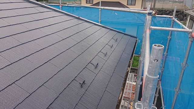 上伊那郡宮田村：スレート屋根のダメージを回復する塗装工事