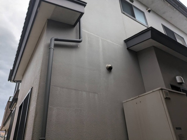 伊那市：外壁塗装工事のために行った現場調査時のモルタル外壁住宅
