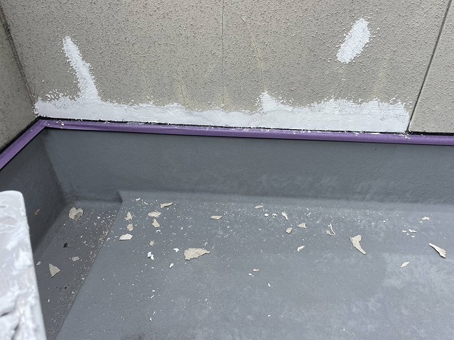 伊那市：外壁塗装工事でベランダ腰壁のALCの補修工事