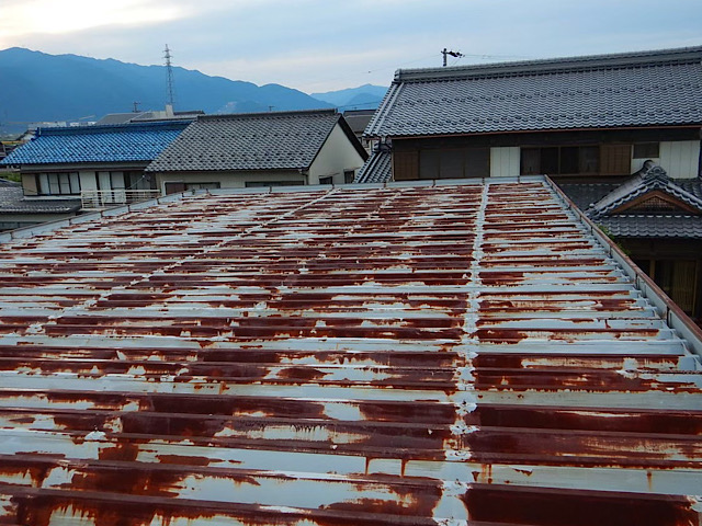折板屋根のさび