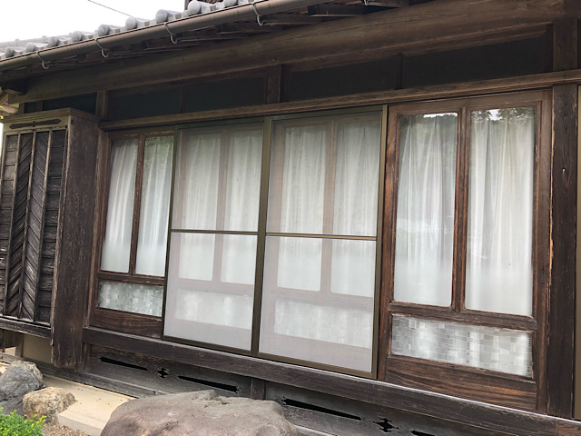 揖斐郡揖斐川町で日本家屋の窓からサッシにするための現場調査をしました
