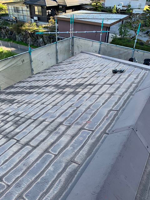 揖斐郡池田町でカラーベストの古い屋根に板金カバー工法で施工しました